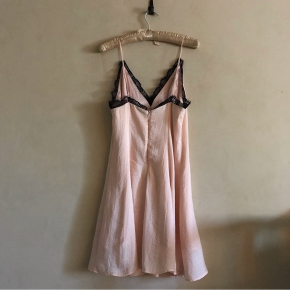 Flirty Negligee Style Dress - Picture 4 of 7